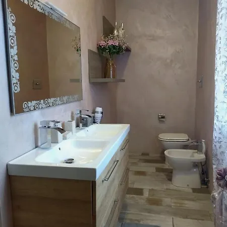 ベッド・アンド・ブレックファスト Villa Molinella 3*