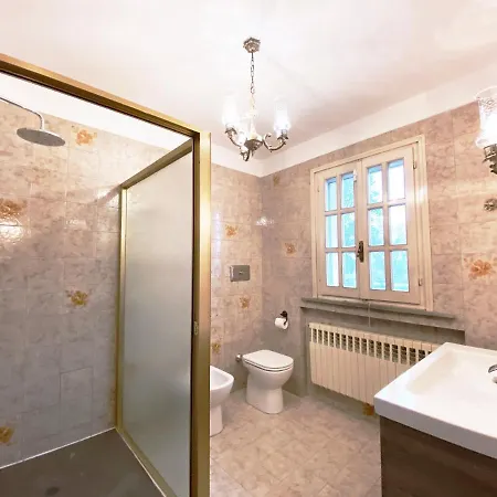 ベッド・アンド・ブレックファスト Villa Molinella 3*
